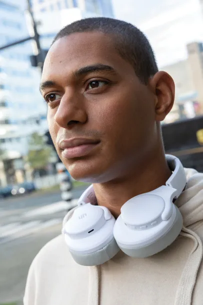 Urban Vitamin Fresno wireless headphone - Urban Vitamin White 