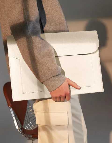  Navlaka za laptop/dokumente, 15.6" - Bagbase