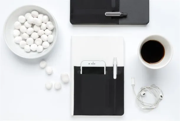  A5 Deluxe notebook with smart pockets - XD Collection White 