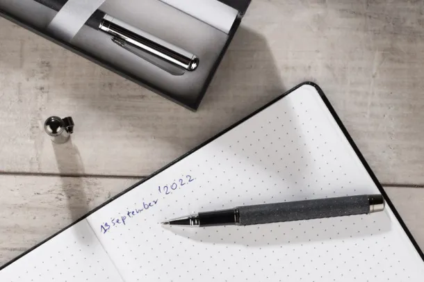 PUKI Notebook  A5 Crna