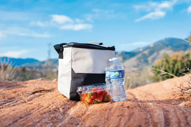  Kazu AWARE™ RPET basic cooler bag - XD Collection off white