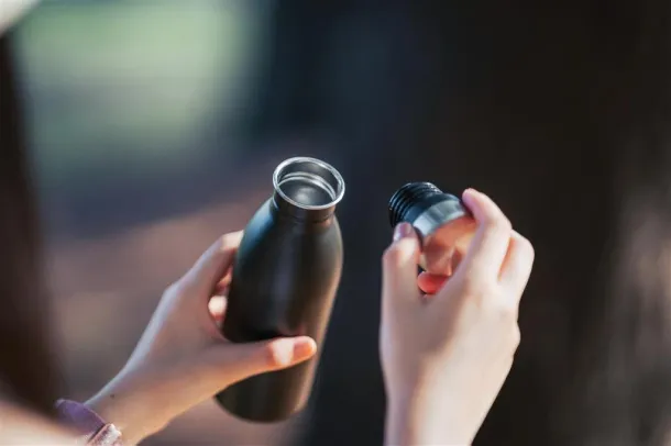  Deluxe boca za vodu od RCS recikliranog nehrđajućeg čelika, 500 ml - XD Collection Crna