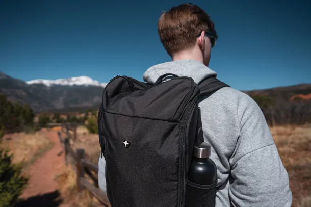  Swiss Peak AWARE™ easy access 15" laptop backpack - Swiss Peak Black 