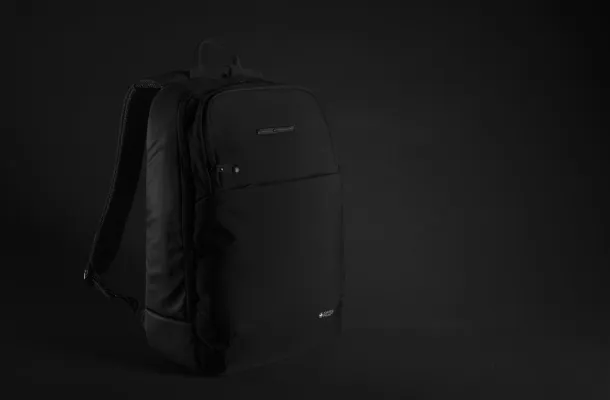  Swiss Peak laptop backpack with UV-C sterilizer pocket - Swiss Peak Black 