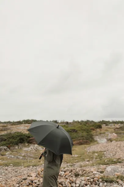  VINGA Baltimore AWARE™ RPET 23" umbrella - Vinga Zelena