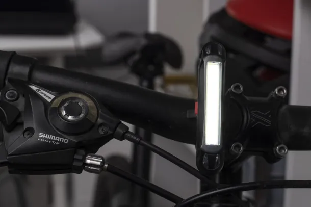 FARO Svjetlo za bicikl BLACK