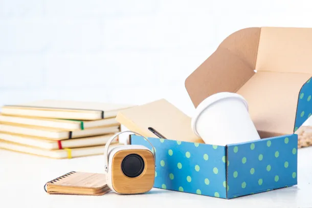 CreaBox Post M personalizirana poklon kutija Bijela
