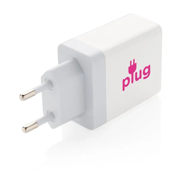30W Fast wall charger dual output with PD White  30W Fast wall charger dual output with PD White