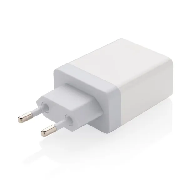 30W Fast wall charger dual output with PD White  30W Fast wall charger dual output with PD White