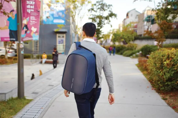  Bobby Hero XL, Anti-theft backpack - XD Design Navy Blue Anthracite