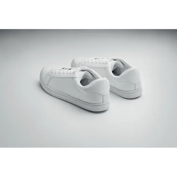 BLANCOS Sneakers in PU 37 White