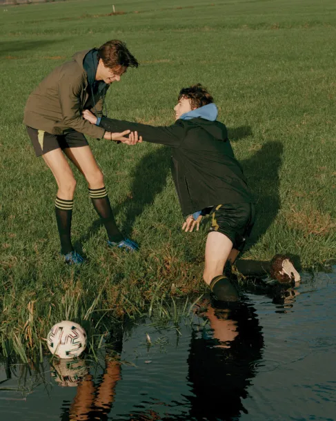  Iqoniq Makalu muška softshell jakna od recikliranog poliestera - iqoniq khaki