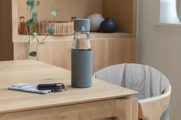 Ukiyo staklena boca za praćenje hidratacije s navlakom, 600 ml - Ukiyo Siva 