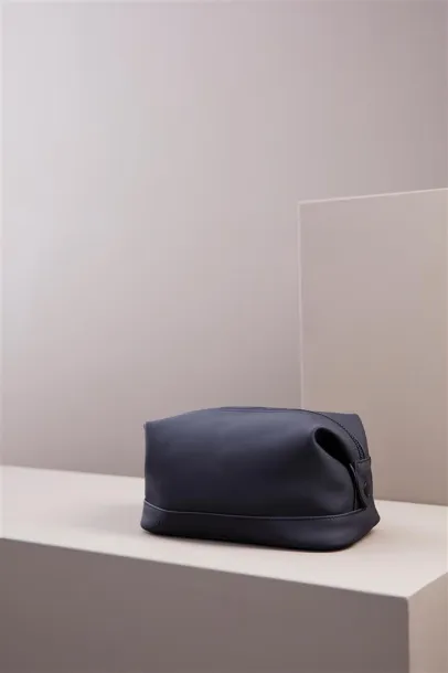  VINGA Baltimore Wash Bag - Vinga Crna