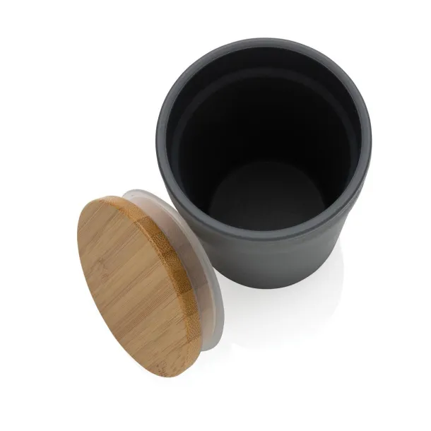  Šalica od GRS RPP-a s FSC® poklopcem od bambusa, 300 ml - XD Collection Siva 