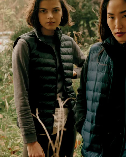  Iqoniq Meru women recycled polyester bodywarmer - iqoniq navy