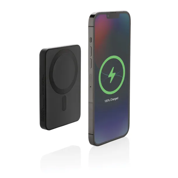  Magnetix magnetna prijenosna baterija od RCS reciklirane plastike, 5 000 mAh - XD Collection Crna