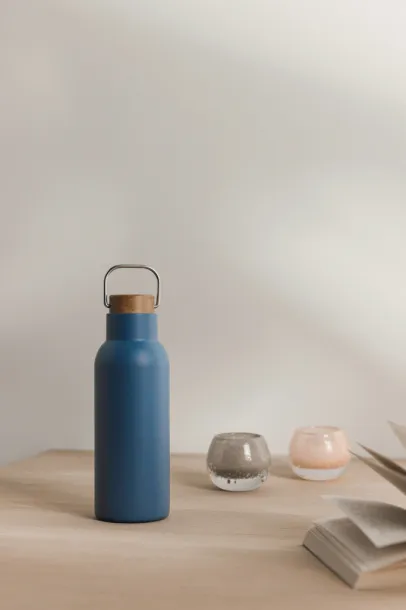  VINGA Ciro RCS reciklirana vakuum boca, 580 ml - Vinga Plava