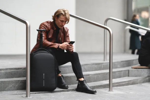  Bobby ruksak s kotačićima, 17" - XD Design Crna Siva
