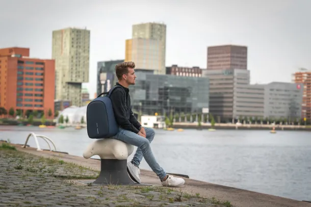  Bobby Hero Regular, ruksak sa zaštitom protiv krađe, 15,6" - XD Design Mornarsko plava Crna