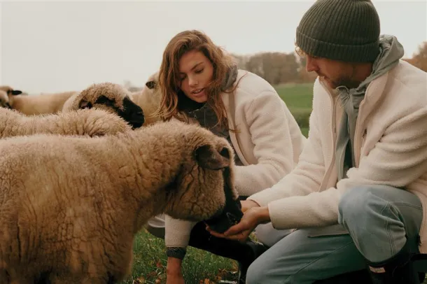  Iqoniq Diran unisex flis jakna od recikliranog poliestera - iqoniq Prirodna