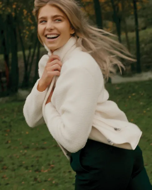  Iqoniq Diran unisex flis jakna od recikliranog poliestera - iqoniq Prirodna