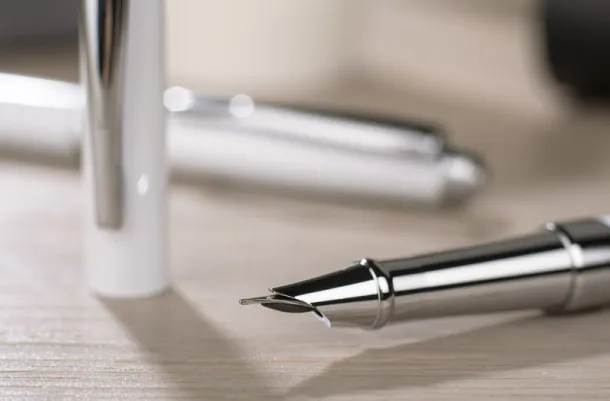 NEVADA Fountain pen White