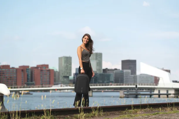  Bobby Hero mali ruksak sa zaštitom protiv krađe - XD Design anthracite Antracit