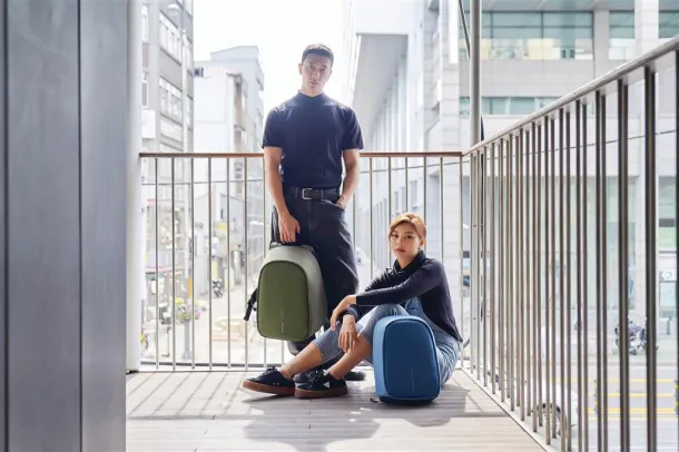  Bobby Hero Small, Anti-theft backpack - XD Design light blue, blue Black