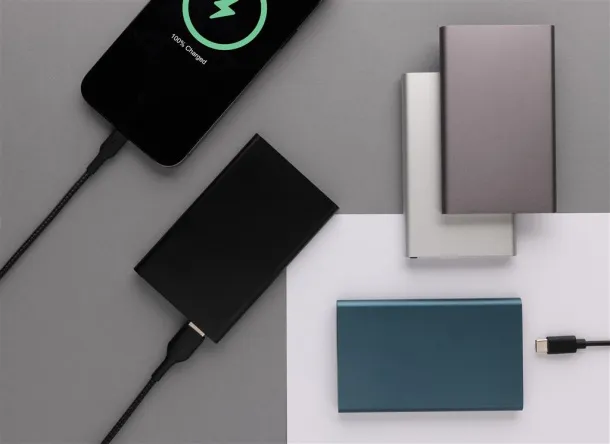  Prijenosna baterija od RCS reciklirane plastike/aluminija, 4 000 mAh - XD Collection Siva