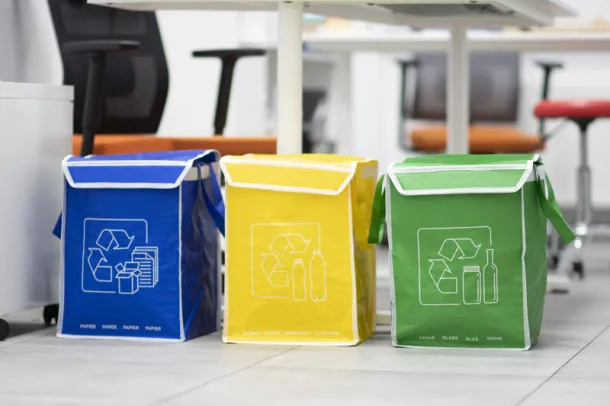  Recycling bags barwny