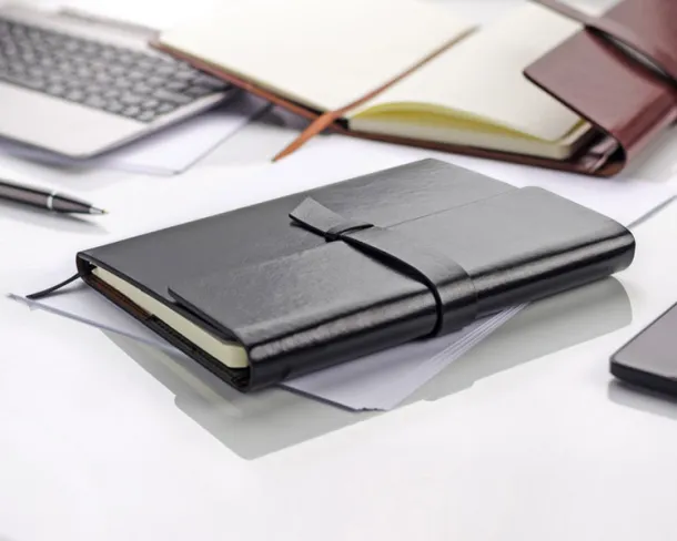 VASCO Notebook  A5 Crna