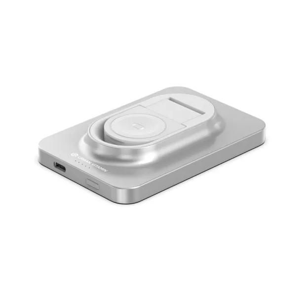  Urban Vitamin Malibu prijenosna baterija od RCS plastike/aluminija, 5 000 mAh - Urban Vitamin Srebrna