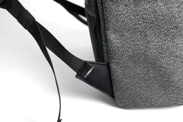  Urban, ruksak sa zaštitom protiv krađe, 15,6" - XD Design Siva Crna