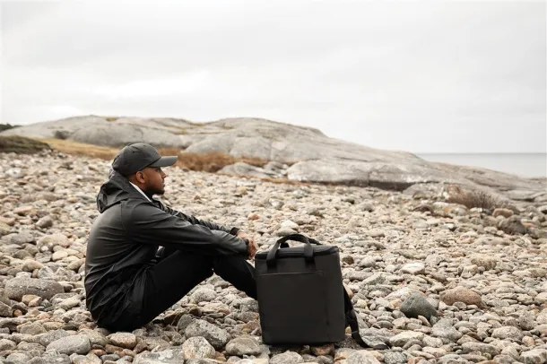  VINGA Baltimore AWARE™ šilterica od recikliranog PET-a - 6 panela - Vinga Crna