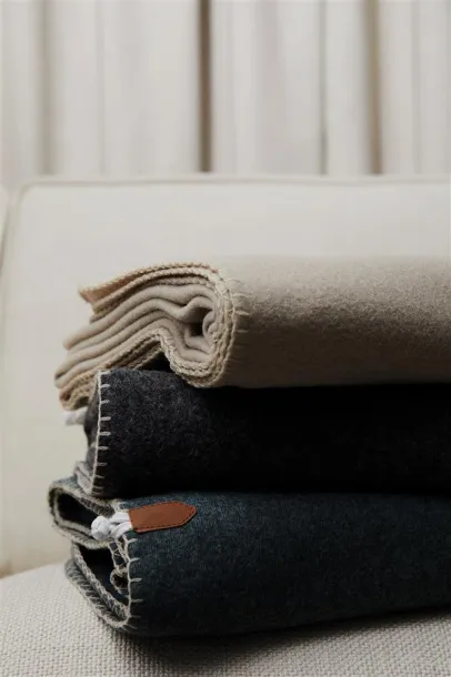  VINGA Bilton reciklirana deka, 190 g/m2 - Vinga Siva