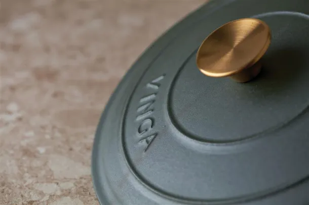  VINGA Monte emajlirani lonac od lijevanog željeza, 5,5 L - Vinga Green 