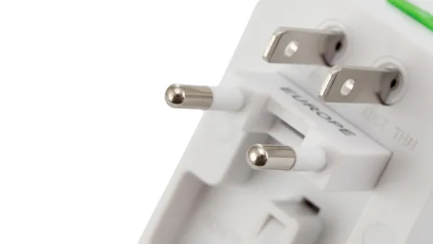 Tyru adapter s utikačima Bijela