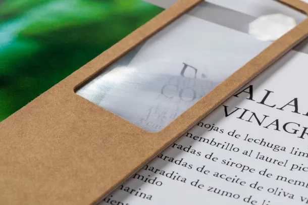 Niffy magnifier bookmark Natural