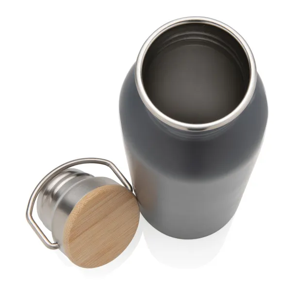  Moderna boca za vodu od nehrđajučeg čelika s čepom od bambusa, 700ml - XD Collection Siva