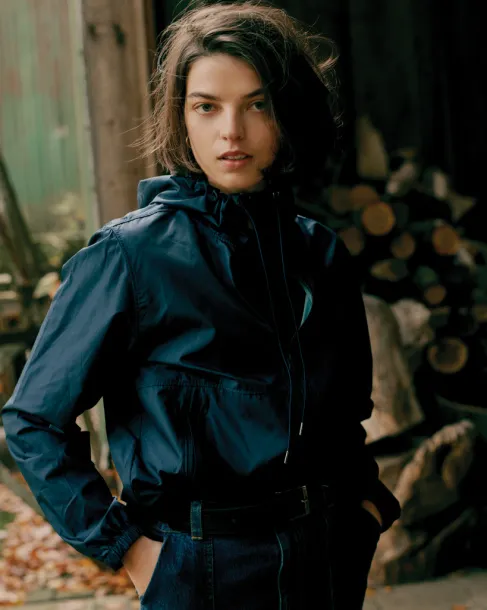  Iqoniq Logan recycled polyester lightweight jacket - iqoniq navy