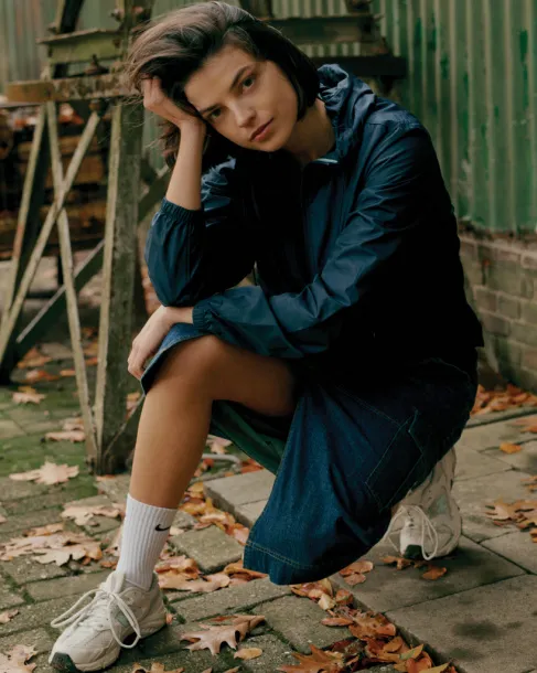  Iqoniq Logan unisex lagana jakna od recikliranog poliestera - iqoniq navy