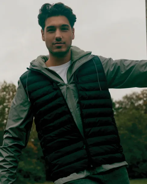  Iqoniq Logan recycled polyester lightweight jacket - iqoniq silver grey