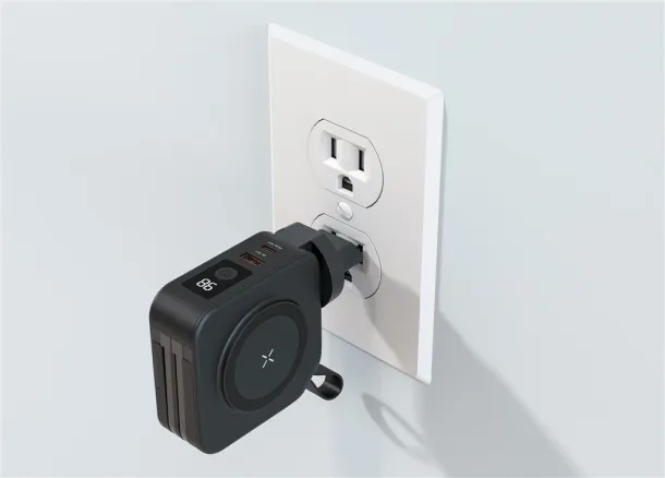  Urban Vitamin Saratoga 5u1 univerzalni punjač, 10 000 mAh - Urban Vitamin Crna
