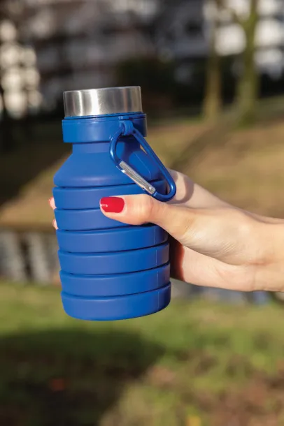  nepropusna sklopiva silikonska boca s čepom, 550 ml - XD Collection Plava