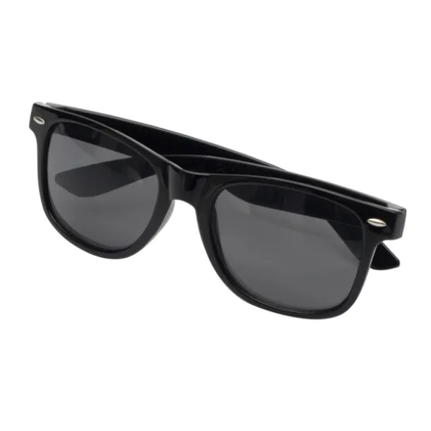 BEACHWISE sunglasses Black