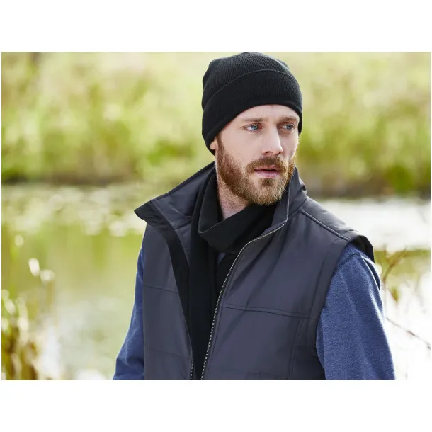 Irwin beanie - Elevate Essentials Crna