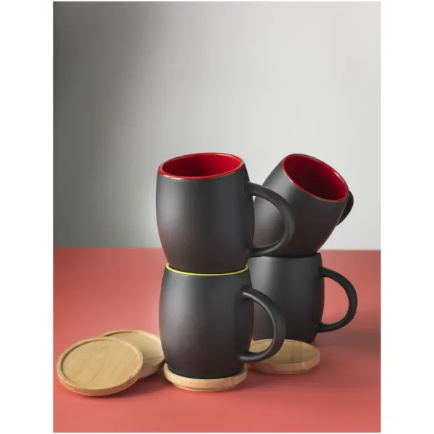 Hearth 400 ml ceramic mug with wooden coaster Solid black Red