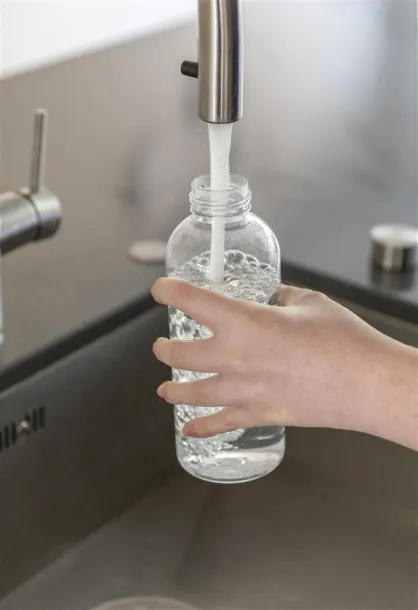  Nepropusna boca sa metalnim poklopcem, 620 ml - XD Collection Prozirno