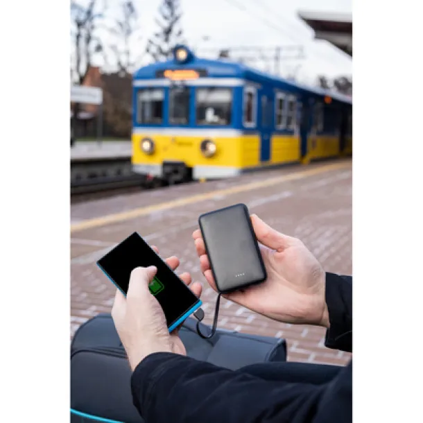  Power bank 5000 mAh with integrated cables, adapter included Crna